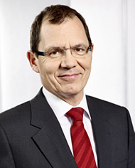Dr. Jörg Stoffels (56, verantwortlich für Services, Aktuariat und Mitarbeiter)
